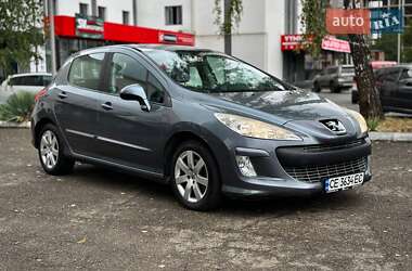 Хетчбек Peugeot 308 2009 в Чернівцях