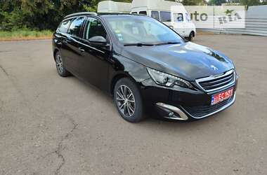 Универсал Peugeot 308 2016 в Ровно