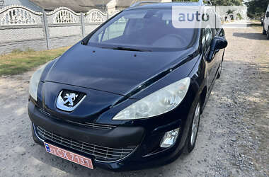 Універсал Peugeot 308 2010 в Рівному