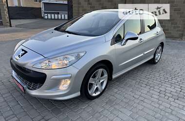 Хетчбек Peugeot 308 2010 в Луцьку