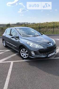 Хэтчбек Peugeot 308 2008 в Ровно