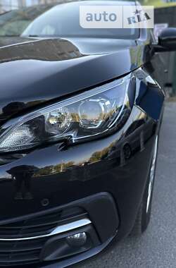 Универсал Peugeot 308 2020 в Сумах