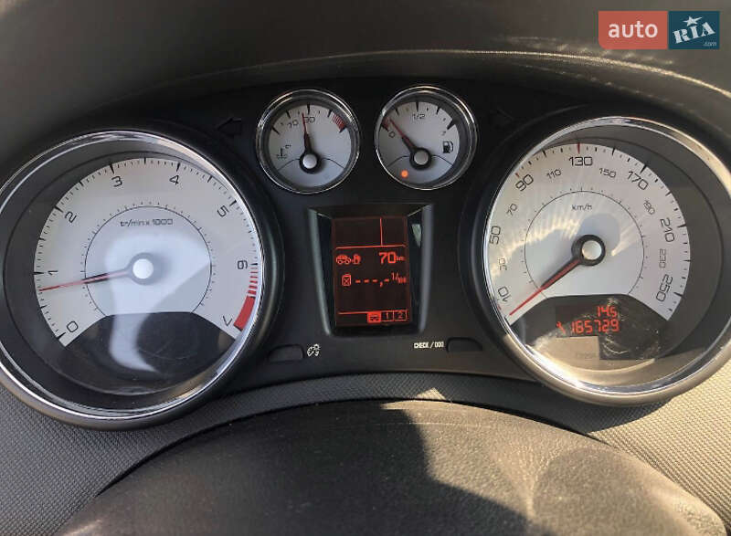 Хетчбек Peugeot 308 2010 в Ужгороді