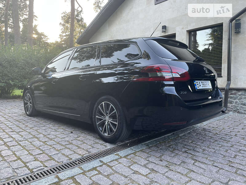 Універсал Peugeot 308 2015 в Києві