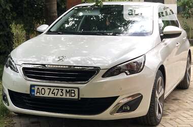 Хетчбек Peugeot 308 2014 в Ужгороді