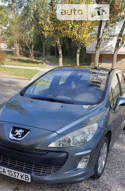 Хэтчбек Peugeot 308 2007 в Каневе