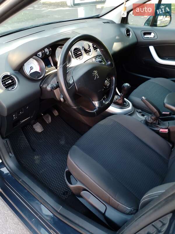 Универсал Peugeot 308 2013 в Броварах