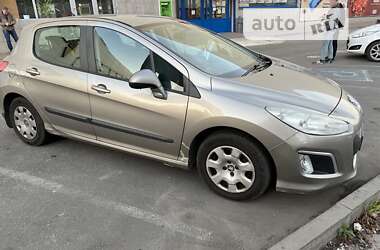 Хетчбек Peugeot 308 2011 в Чернігові