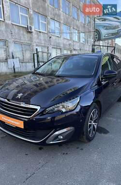 Универсал Peugeot 308 2017 в Сумах