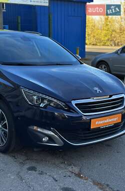 Универсал Peugeot 308 2017 в Сумах