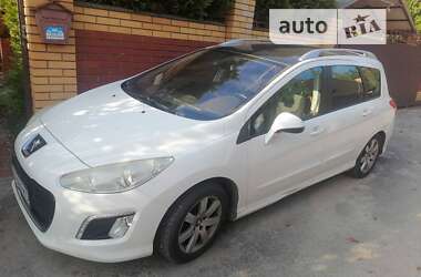 Универсал Peugeot 308 2011 в Киеве