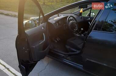 Універсал Peugeot 308 2011 в Калуші