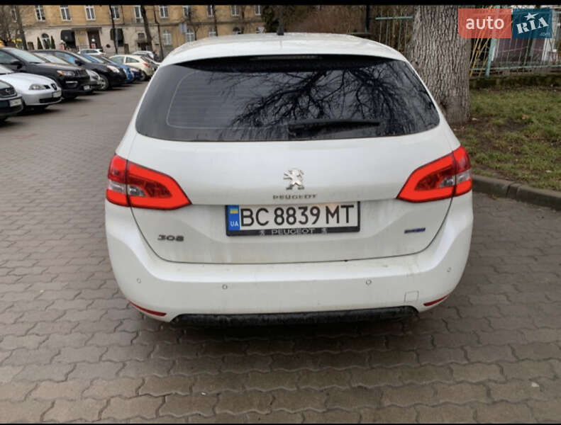 Универсал Peugeot 308 2015 в Львове