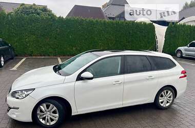 Универсал Peugeot 308 2015 в Стрые