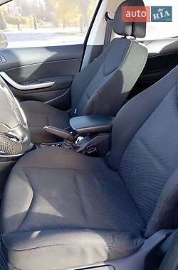 Хэтчбек Peugeot 308 2008 в Горишних Плавнях