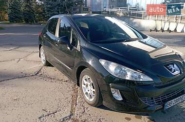 Хэтчбек Peugeot 308 2008 в Горишних Плавнях
