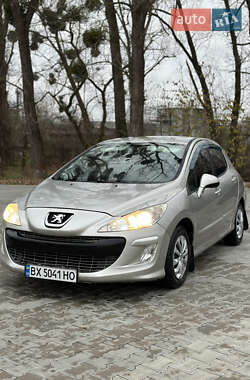 Хетчбек Peugeot 308 2008 в Чернівцях