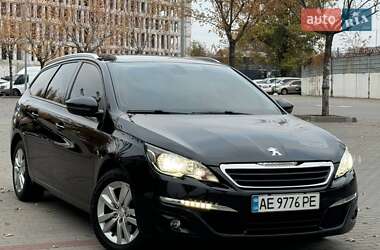 Универсал Peugeot 308 2016 в Днепре