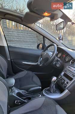 Хэтчбек Peugeot 308 2008 в Ивано-Франковске