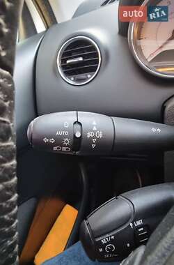Хэтчбек Peugeot 308 2012 в 