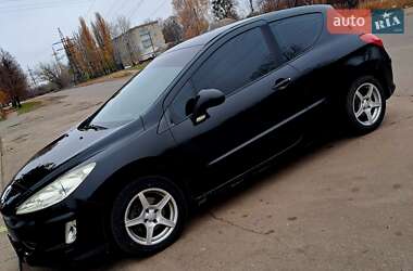 Хетчбек Peugeot 308 2008 в Охтирці