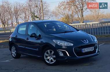 Хэтчбек Peugeot 308 2013 в Днепре