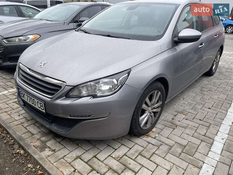 Універсал Peugeot 308 2015 в Рівному