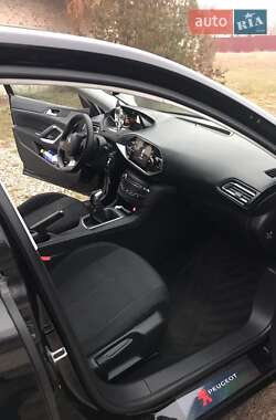 Универсал Peugeot 308 2015 в 
