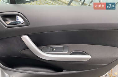 Универсал Peugeot 308 2009 в 
