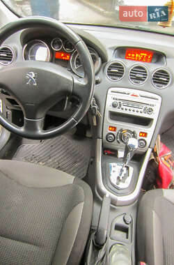 Хэтчбек Peugeot 308 2011 в Киеве