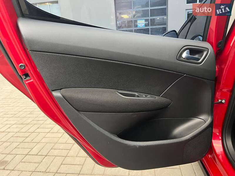 Хэтчбек Peugeot 308 2010 в Одессе
