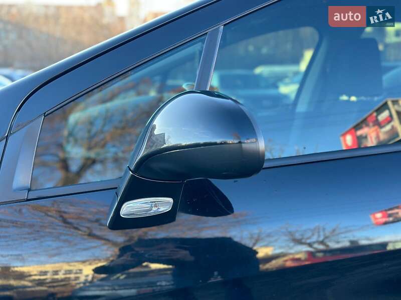 Хетчбек Peugeot 308 2011 в Вінниці