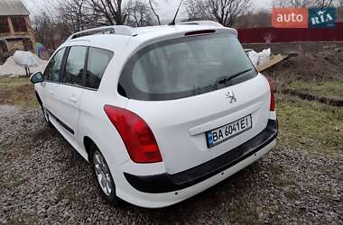 Универсал Peugeot 308 2011 в 