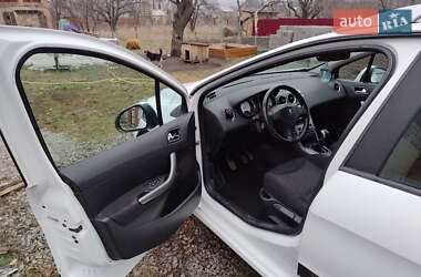 Универсал Peugeot 308 2011 в 