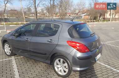 Хетчбек Peugeot 308 2010 в Коломиї