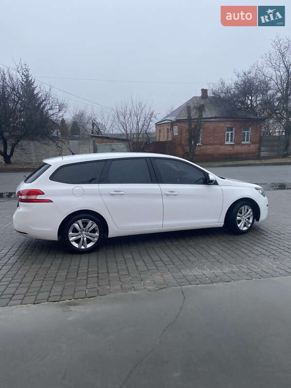 Універсал Peugeot 308 2015 в Харкові