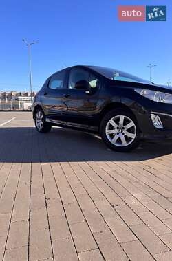 Хетчбек Peugeot 308 2011 в Одесі