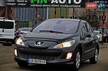 Хэтчбек Peugeot 308 2009 в 