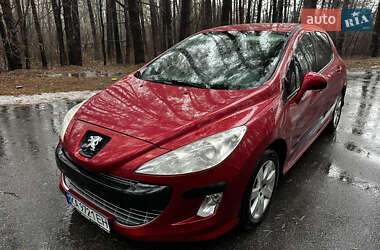 Хетчбек Peugeot 308 2008 в Обухові