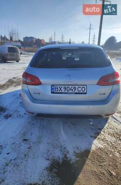 Универсал Peugeot 308 2015 в 
