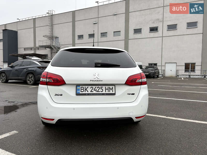 Универсал Peugeot 308 2016 в Киеве
