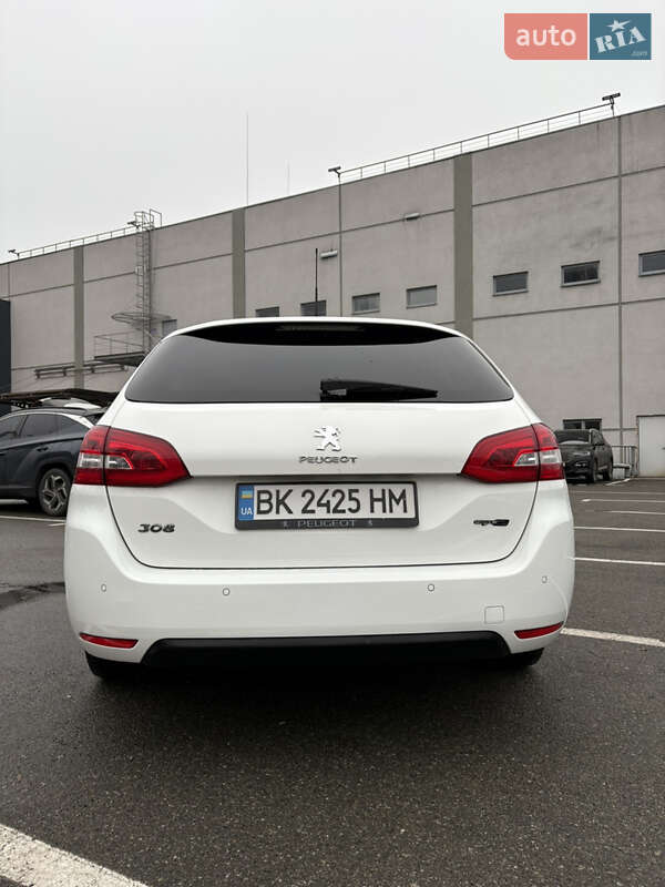 Универсал Peugeot 308 2016 в Киеве