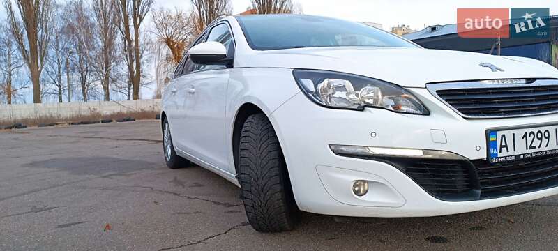 Універсал Peugeot 308 2014 в Києві