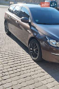 Універсал Peugeot 308 2014 в Коломиї