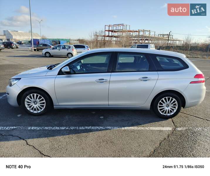 Peugeot 308 2015