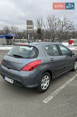 Хетчбек Peugeot 308 2011 в Києві