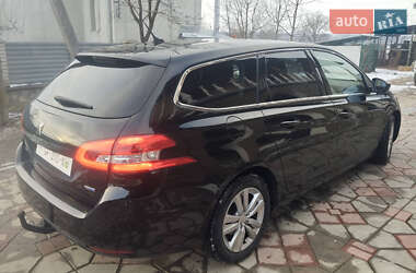 Универсал Peugeot 308 2015 в Волочиске