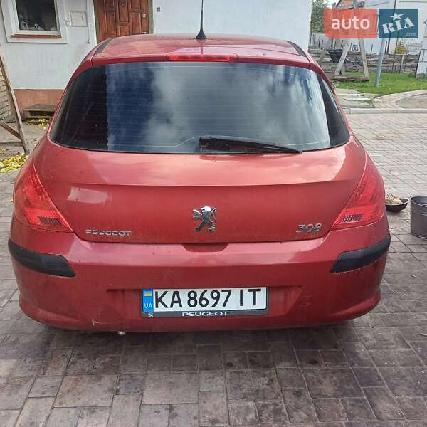 Хэтчбек Peugeot 308 2008 в Киеве