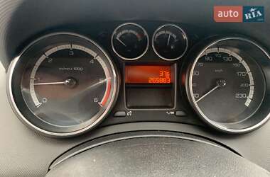 Хэтчбек Peugeot 308 2013 в 