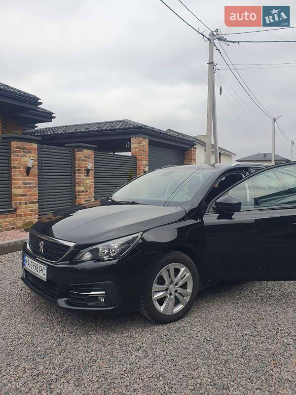 Универсал Peugeot 308 2019 в Киеве